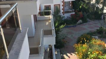 LĂ€genhet - 3 sovrum | Balkongutsikt