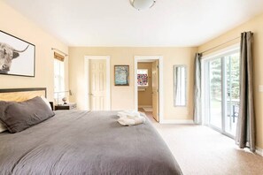 3 bedrooms, free WiFi, bed sheets