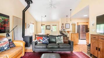 Televisor intel·ligent i llar de foc