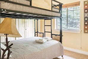 3 habitaciones, wifi gratis y ropa de cama