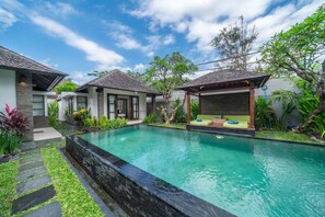 Pool - 3BR Spacious Luxury Villa Litera Seminyak - 525 sqm (Badung)