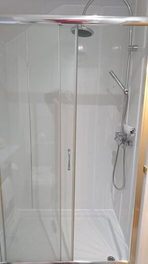 Cottage | Bathroom
