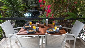 Exterior - 64m² Newly Renovated Apartment in Athens (Nea Smirni)