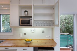 Villa, 5 Bedrooms | Private kitchen