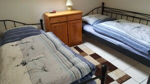 2 bedrooms, WiFi, bed sheets