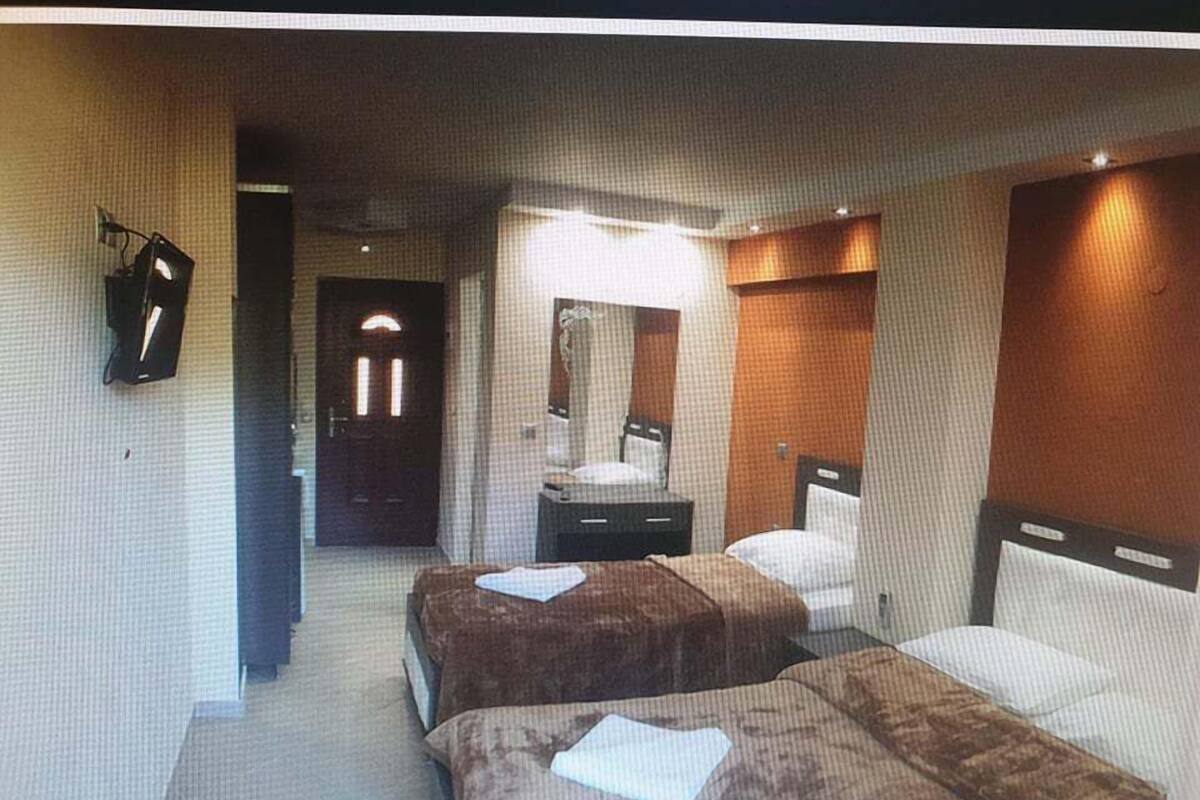 Laptop workspace, soundproofing, free WiFi, bed sheets