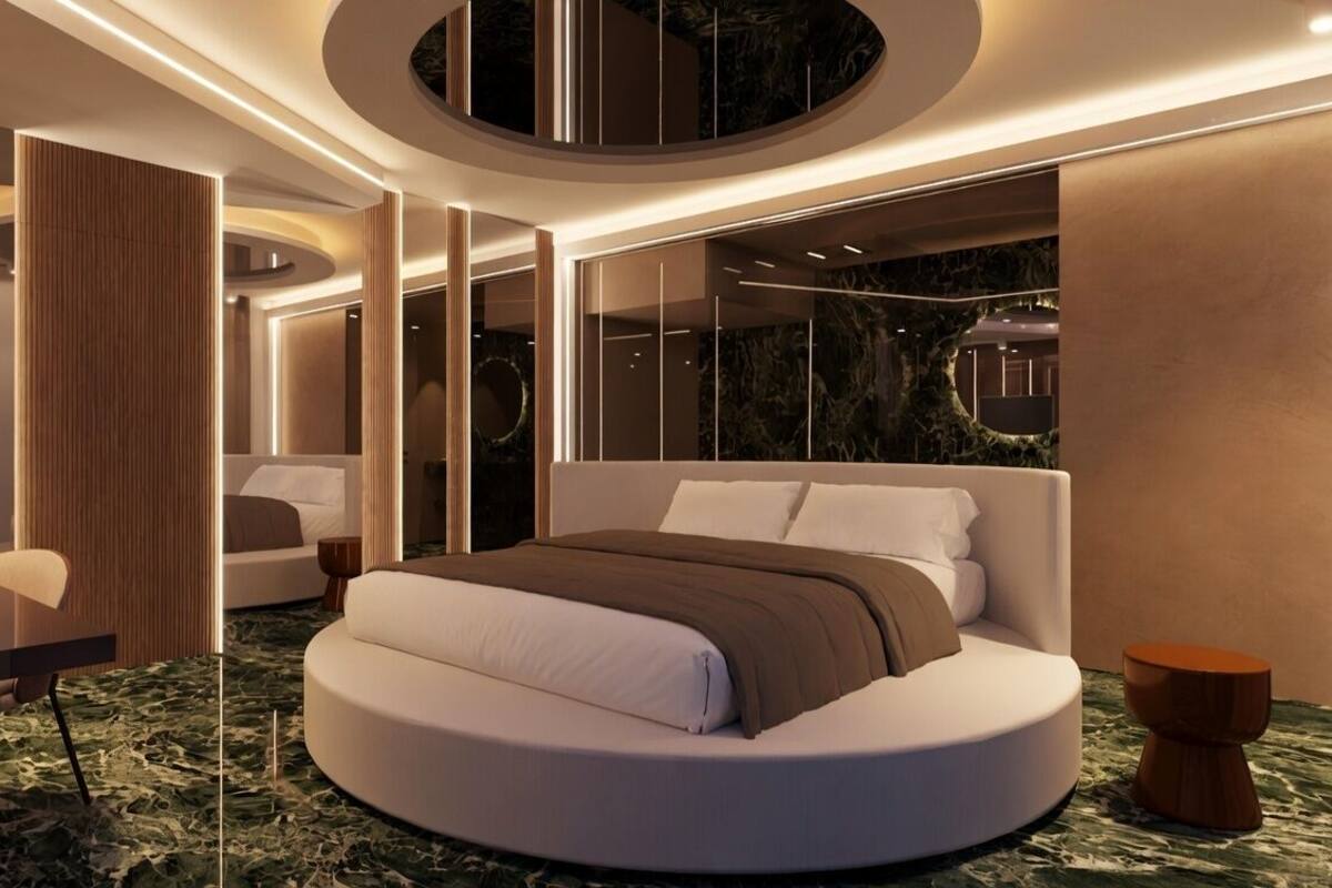 Suite Presidensial | Seprai premium, busa memori, minibar, dan brankas