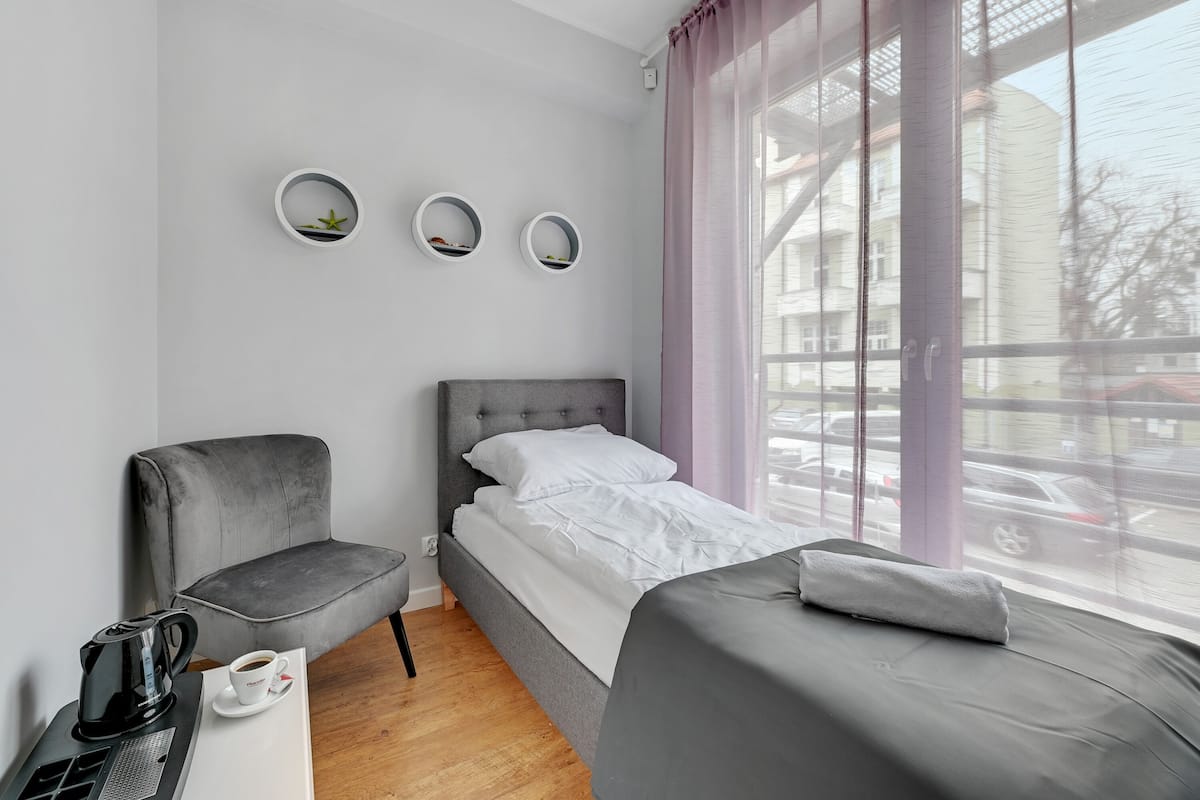 Wifi gratis y ropa de cama