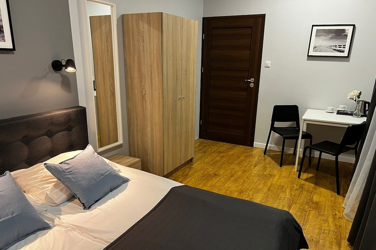 Wifi gratis y ropa de cama