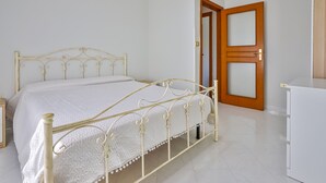 Unclassified image, 5 of 28, button - Villa Lesina (Castellabate)