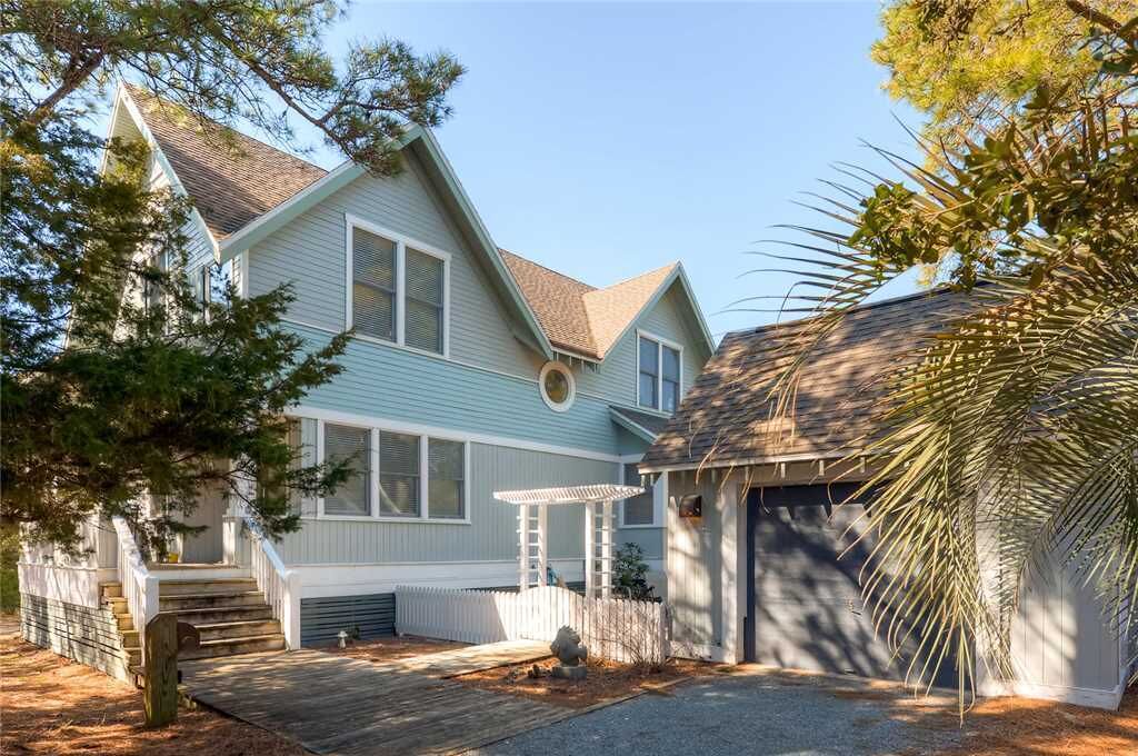 Cozy Cottage, Old Baldy Lighthouse Views, BHI