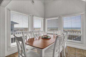 Dining - Spacious Oceanfront home near golf and pool, BHI (Bald Head Island)