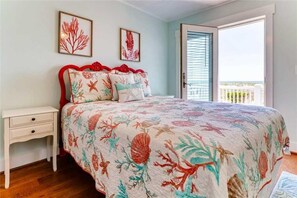 5 slaapkamers, een strijkplank/strijkijzer, wifi, beddengoed