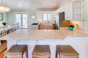 Fridge, microwave, oven, stovetop - Oceanfront, separate detached suite with rental of home, BHI (Bald Head Island)