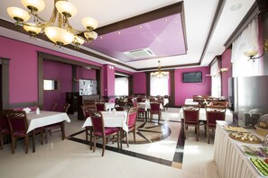 Restaurant - Dworek Magnat (Wielka Wies)