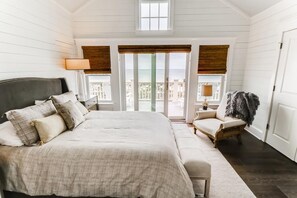 5 chambres, fer et planche à repasser, Wi-Fi, draps fournis