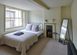 2 slaapkamers, een strijkplank/strijkijzer, wifi, beddengoed