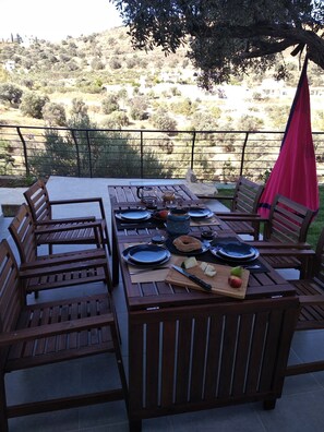 Outdoor dining - open sky villa Kamilari-infinity pool (Kamilari)