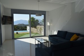 Smart TV - open sky villa Kamilari-infinity pool (Kamilari)