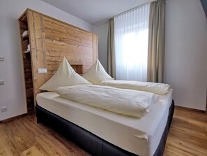1 Schlafzimmer, Reisekinderbett, WLAN, Bettwäsche