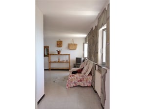 Apartment, 2 Schlafzimmer | Wohnbereich | Fernseher