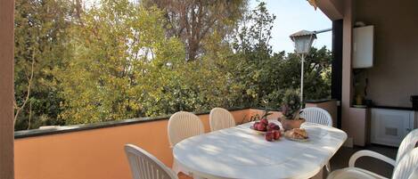 Apartment, 3 Bedrooms | Terrace/patio