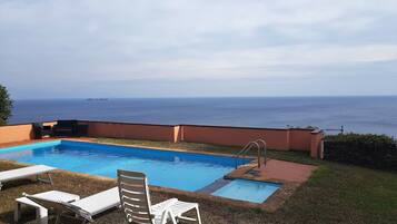 Außenpool (je nach Saison geöffnet)