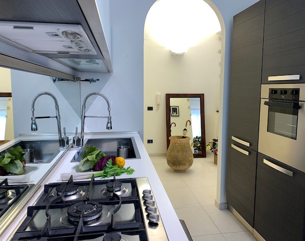 Apartment, 1 Schlafzimmer | Eigene Küche | Großer Kühlschrank, Mikrowelle, Herdplatte, Geschirrspüler