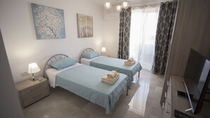 3 bedrooms, iron/ironing board, WiFi