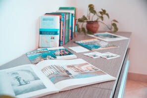 1 غرفة نوم ومكواة/لوح كي وواي فاي مجانًا وملاءات أسرّة