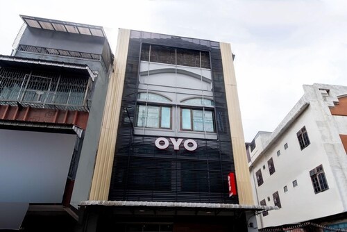 OYO 3159 Festive Inn