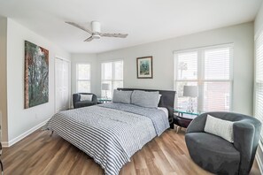 2 bedrooms, iron/ironing board, Internet, bed sheets
