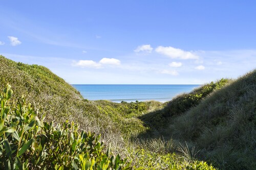 Himatangi Kiwi Bach - Himatangi Beach Holiday Home