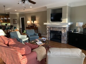 TV, fireplace, stereo