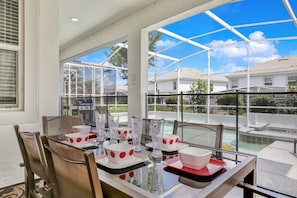 Outdoor dining