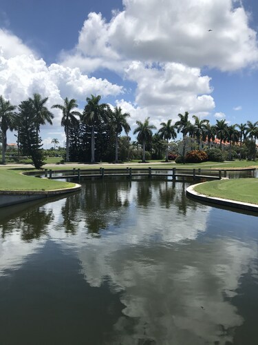 Beautiful 2 BR/2 BA condo on the 8th green at Isla Del Sol