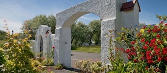 BentinckHouse - sleeps 10 guests in 3 bedrooms