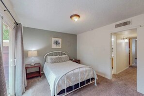 1 makuuhuone, työpöytä, silitysrauta/-lauta, ilmainen Wi-Fi