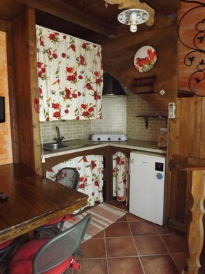 Réfrigérateur, cafetière/bouilloire