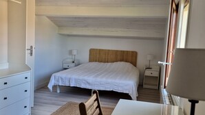 5 soverom, strykejern/-brett, reiseseng for barn og wi-fi