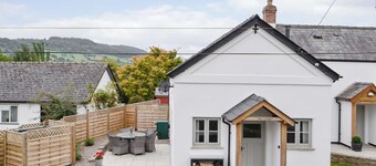 2 bedroom accommodation in Grosmont, near Abergavenny