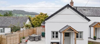 2 bedroom accommodation in Grosmont, near Abergavenny