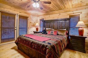 4 室のベッドルーム、アイロン / アイロン台、WiFi、ベッドシーツ