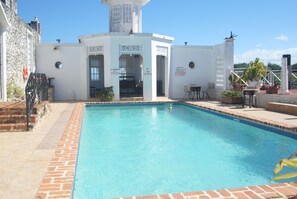 Outdoor pool - Geddes Great House (Claremont)
