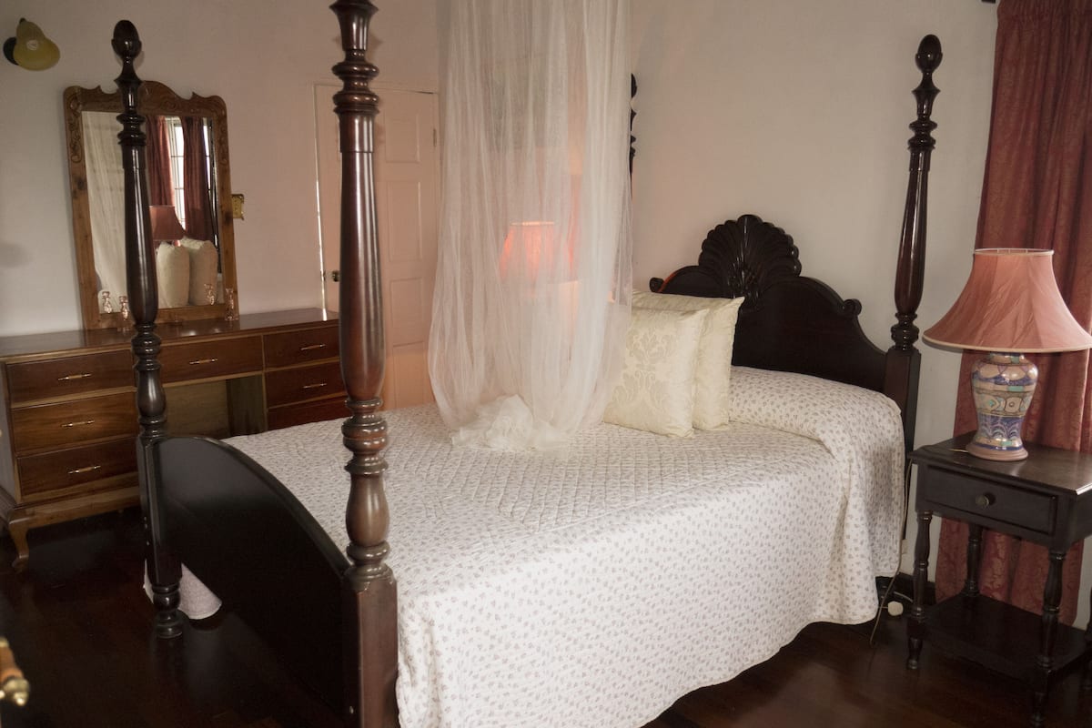 2 bedrooms