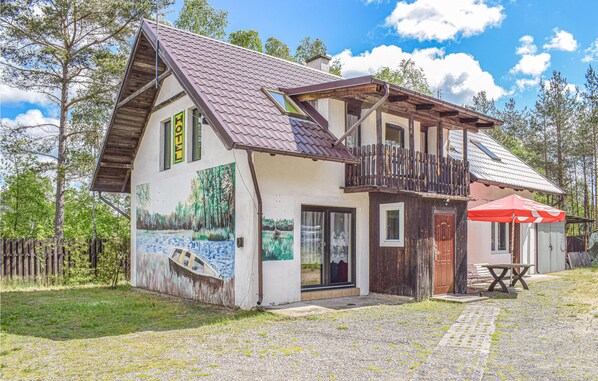 Exterior - 2 bedroom pet friendly home in Legbad (Legbad)