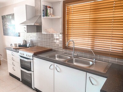 Little Beach Bungalow - at Bartletts