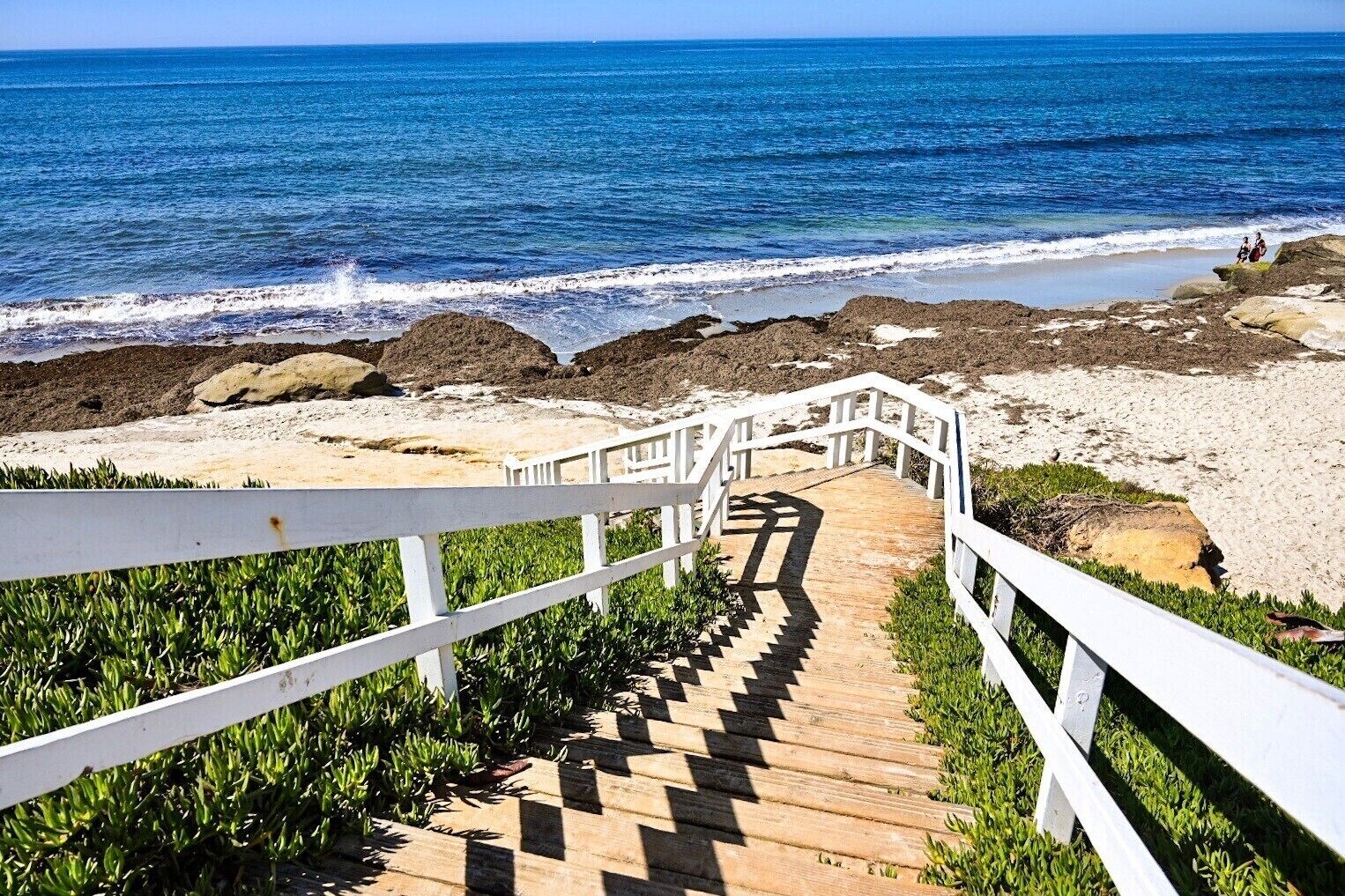 In Strandnähe, Liegestühle, Strandtücher