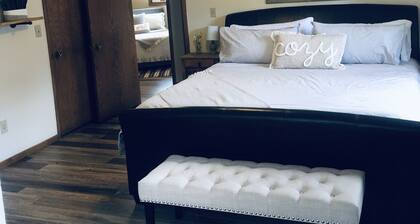 Warm and cozy property<br>2 miles to Mayo and St. Mary’s. 4 bedrooms, 3 bathrooms.<br>