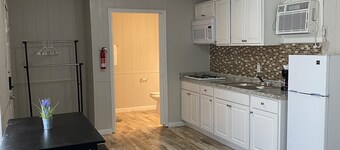 Family Vacation Cabin C3